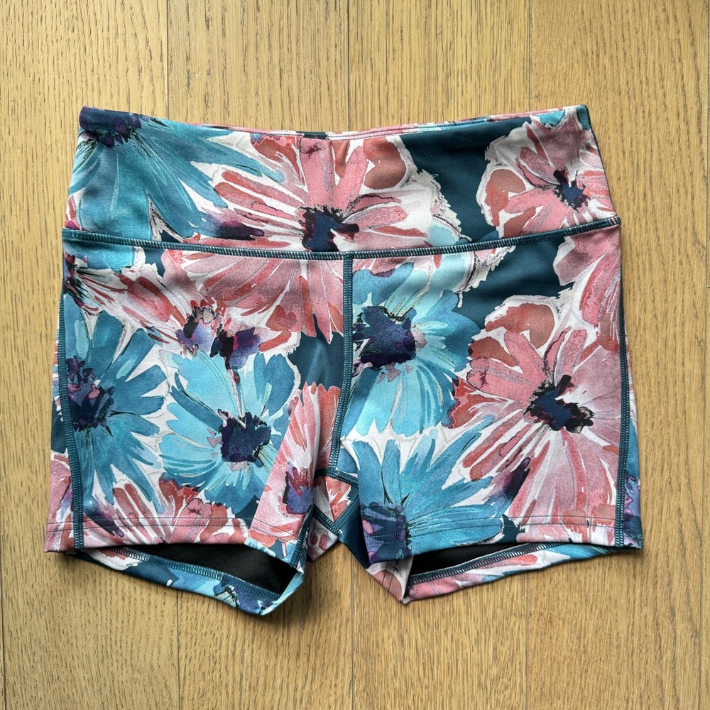 Body Glove Swim Bottom Bike Short Size NWOT - Size M